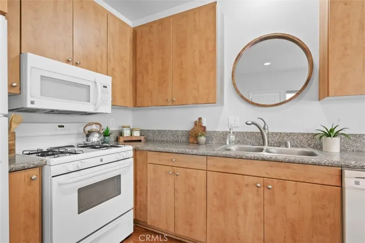 826 Lawrence Drive, San Luis Obispo, California 93401
