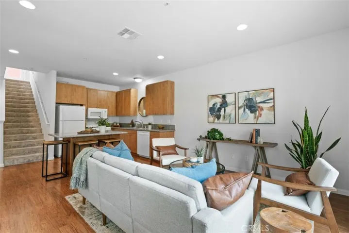 826 Lawrence Drive, San Luis Obispo, California 93401