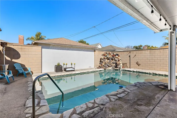 2236 Faust Avenue, Long Beach, California 90815
