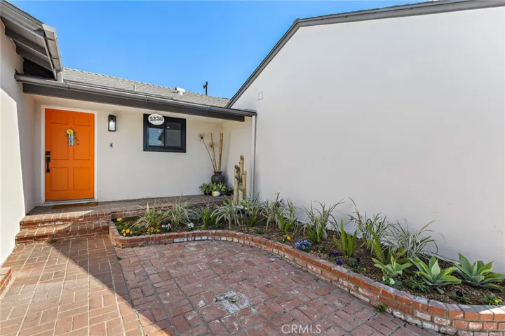 2236 Faust Avenue, Long Beach, California 90815