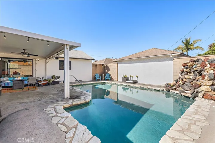 2236 Faust Avenue, Long Beach, California 90815