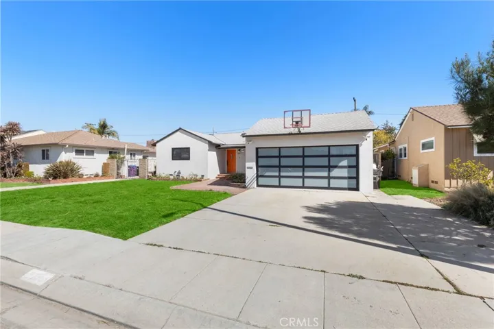 2236 Faust Avenue, Long Beach, California 90815