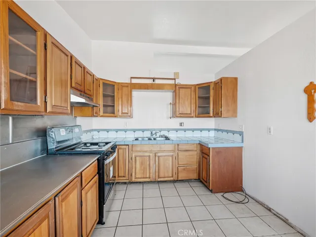 15414 Jasmine Street, Victorville, California 92395