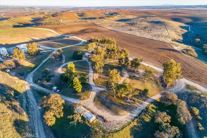7201 Airport Road, Paso Robles, California 93446