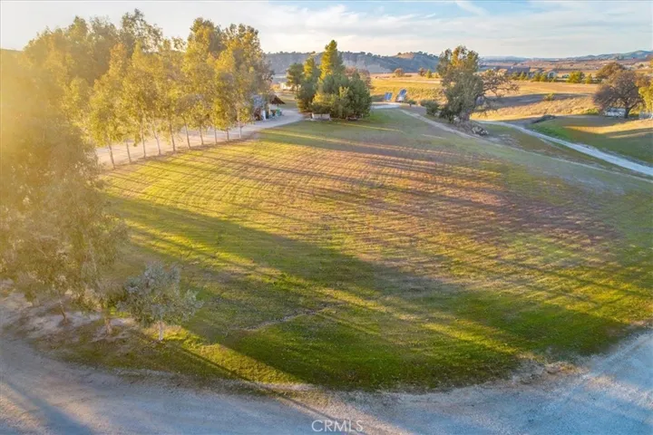 7201 Airport Road, Paso Robles, California 93446