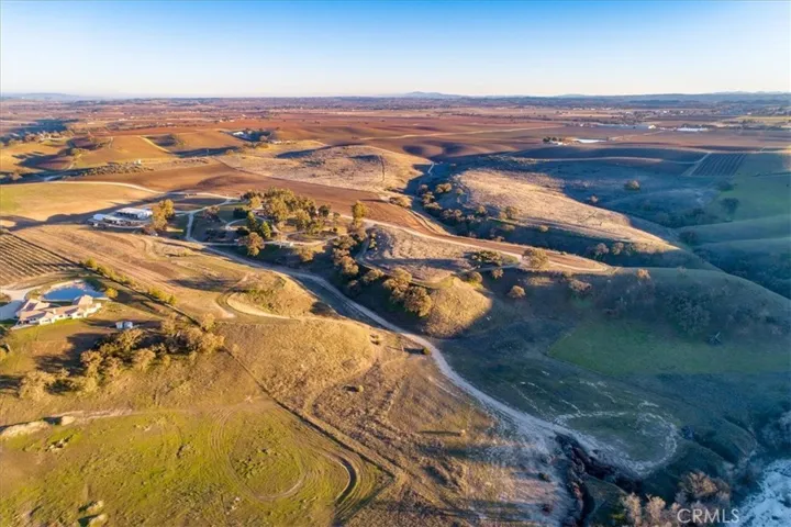 7201 Airport Road, Paso Robles, California 93446