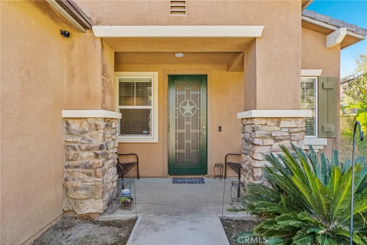 29389 Cascade Court, Lake Elsinore, California 92530