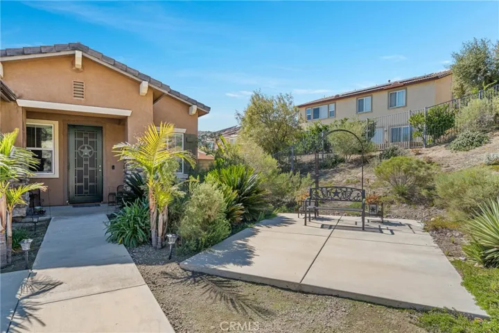 29389 Cascade Court, Lake Elsinore, California 92530