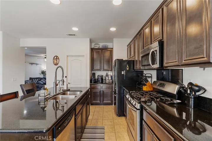 29389 Cascade Court, Lake Elsinore, California 92530