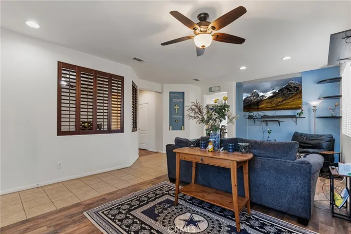 29389 Cascade Court, Lake Elsinore, California 92530