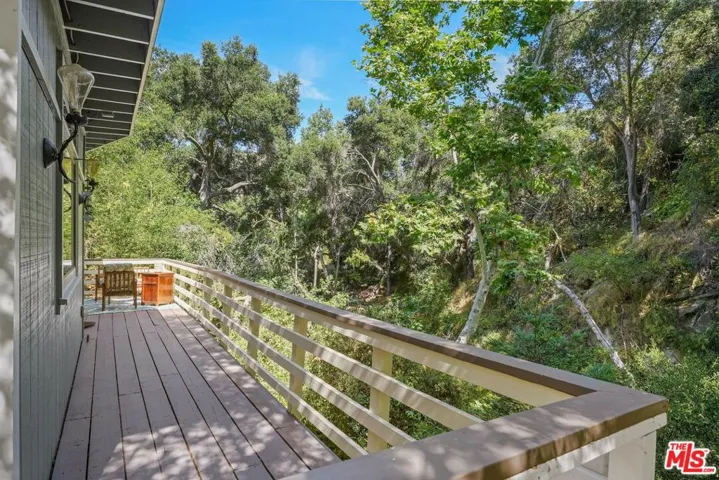 20965 Canyon Trail, Topanga, California 90290
