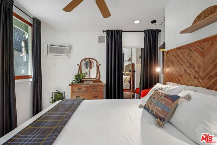 20965 Canyon Trail, Topanga, California 90290