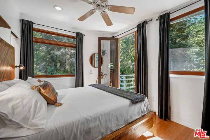20965 Canyon Trail, Topanga, California 90290