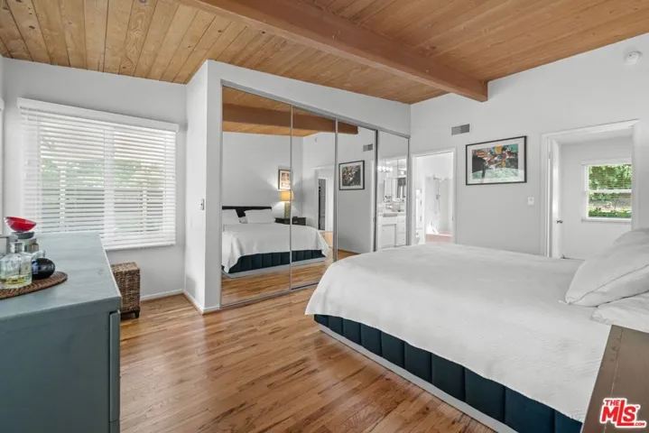 8961 Wonderland Park Avenue, Los Angeles, California 90046