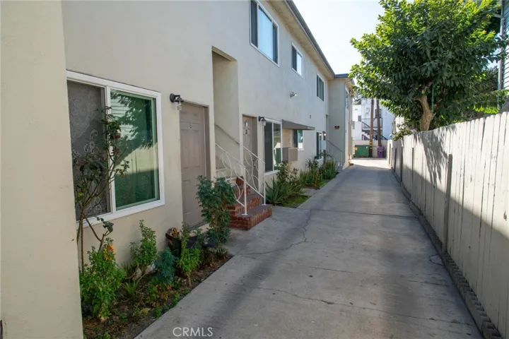 710 E 6th Street, Long Beach, California 90802