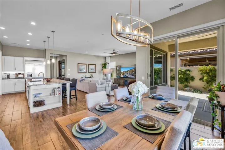 20 Prosecco, Rancho Mirage, California 92270