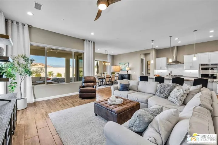 20 Prosecco, Rancho Mirage, California 92270