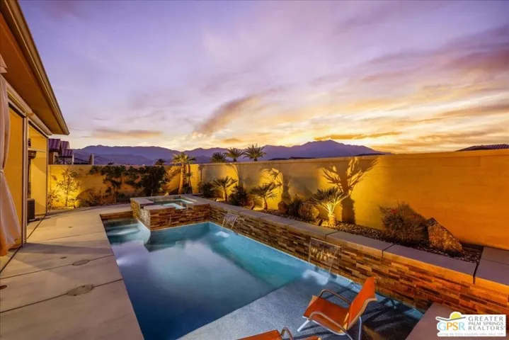 20 Prosecco, Rancho Mirage, California 92270