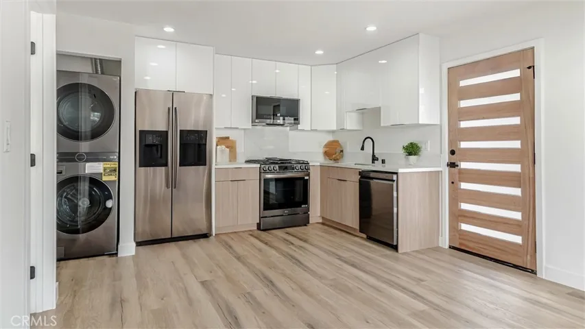 111 E 67th Way, Long Beach, California 90805
