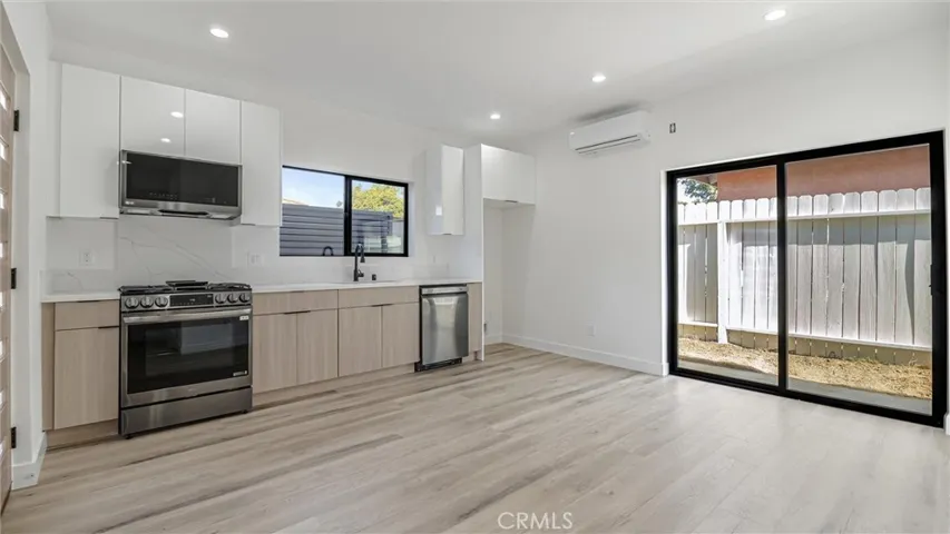 111 E 67th Way, Long Beach, California 90805