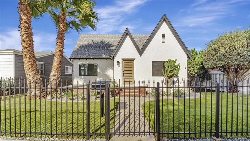 111 E 67th Way, Long Beach, California 90805