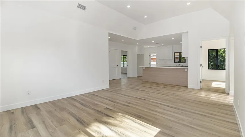 111 E 67th Way, Long Beach, California 90805