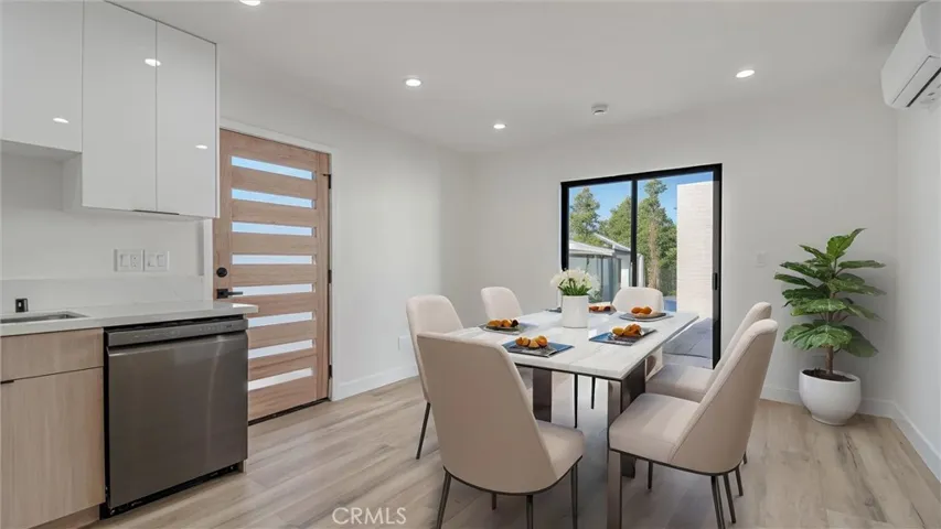 111 E 67th Way, Long Beach, California 90805