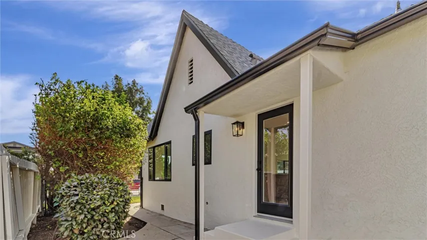 111 E 67th Way, Long Beach, California 90805