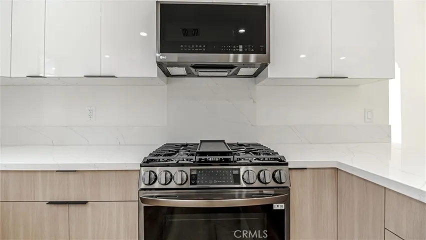 111 E 67th Way, Long Beach, California 90805