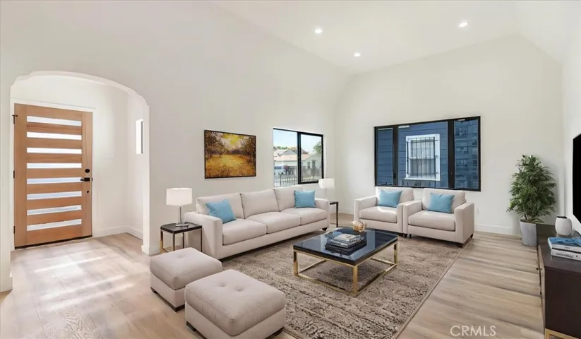 111 E 67th Way, Long Beach, California 90805