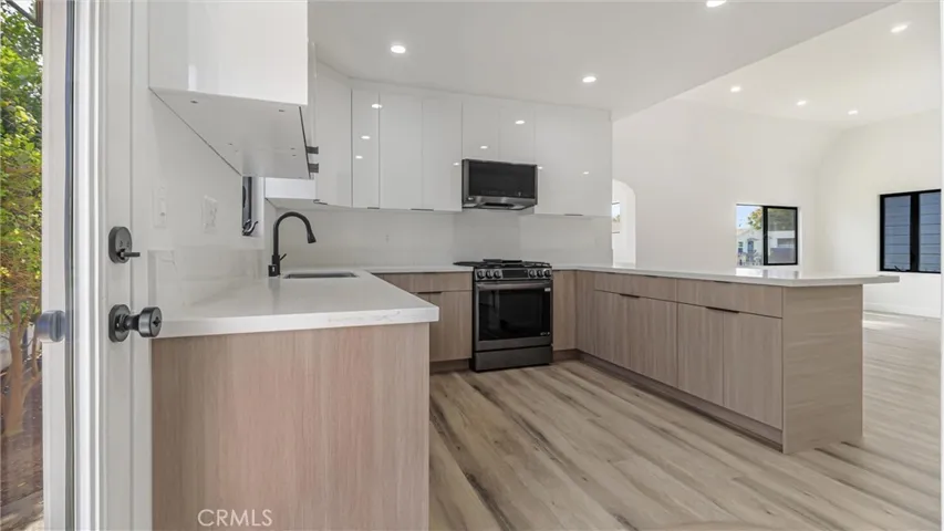 111 E 67th Way, Long Beach, California 90805