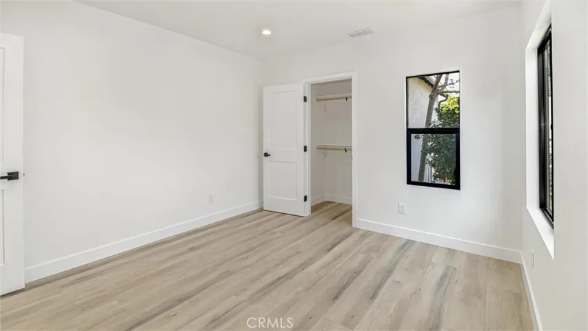 111 E 67th Way, Long Beach, California 90805