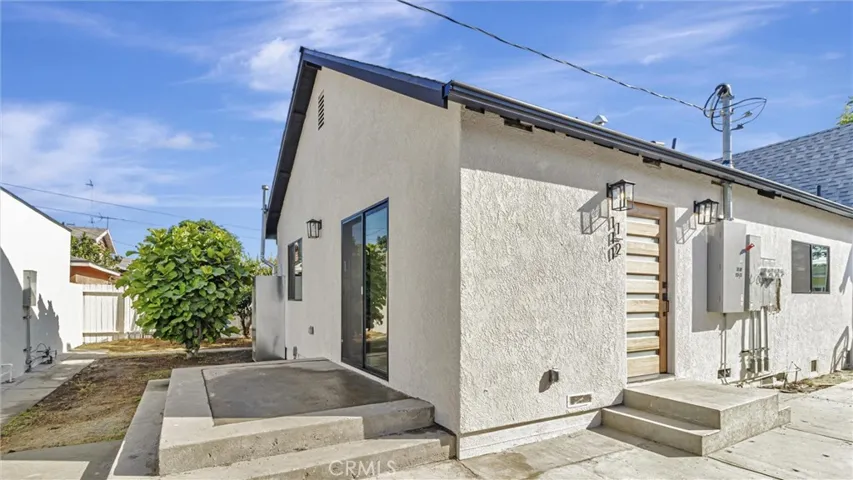 111 E 67th Way, Long Beach, California 90805