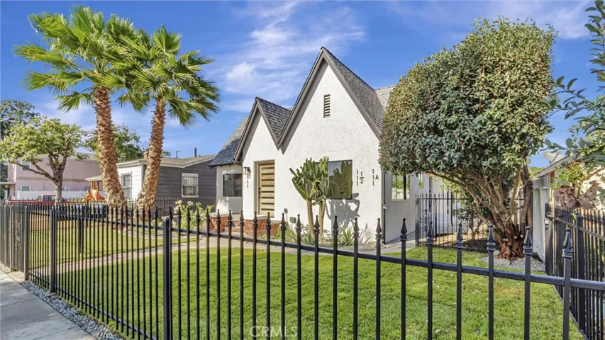 111 E 67th Way, Long Beach, California 90805