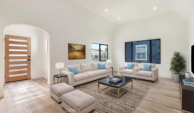 111 E 67th Way, Long Beach, California 90805