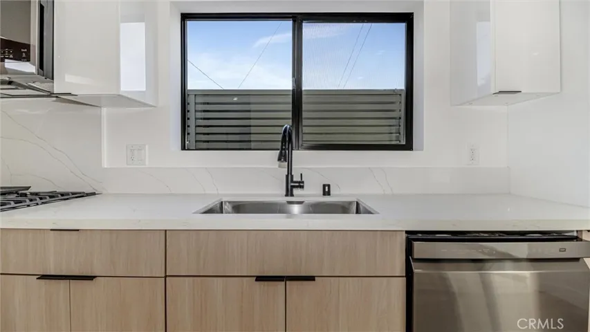 111 E 67th Way, Long Beach, California 90805