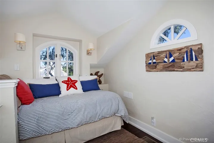 441 Carnation Avenue, Corona Del Mar, California 92625