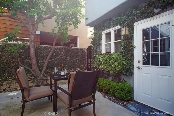 441 Carnation Avenue, Corona Del Mar, California 92625