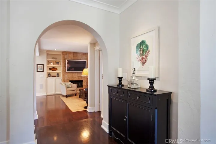 441 Carnation Avenue, Corona Del Mar, California 92625