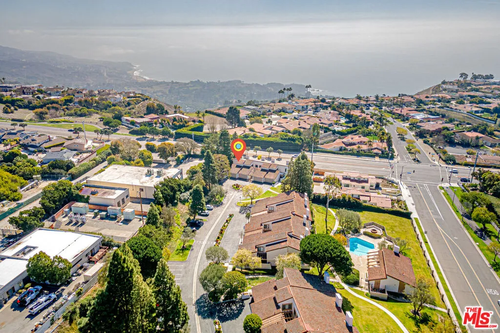 57 Seaview Drive, Rolling Hills Estates, California 90274 home-pic-44