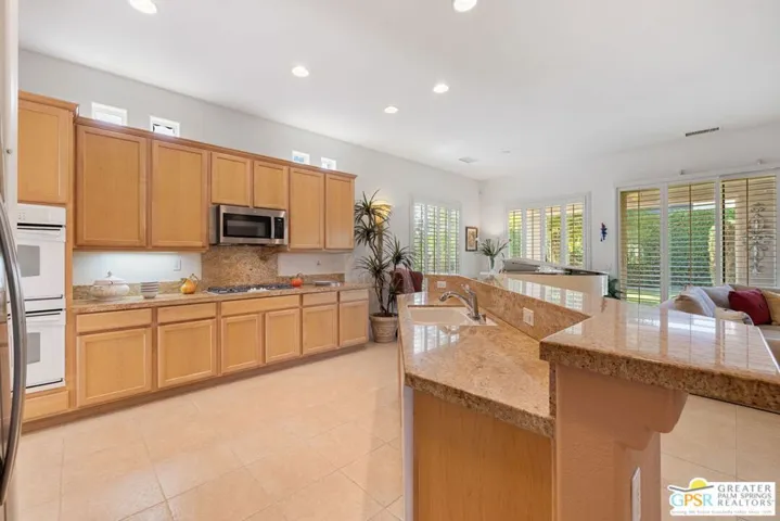 36221 Da Vinci Drive, Cathedral City, California 92234