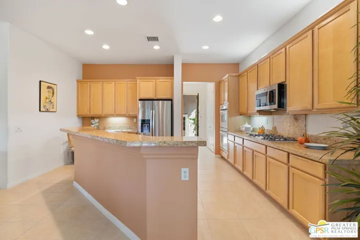36221 Da Vinci Drive, Cathedral City, California 92234