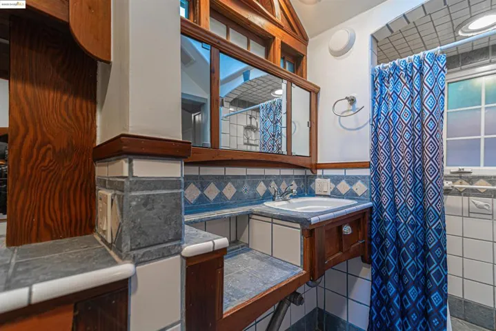 14984 Canyon 2 Rd, Guerneville, California 95446
