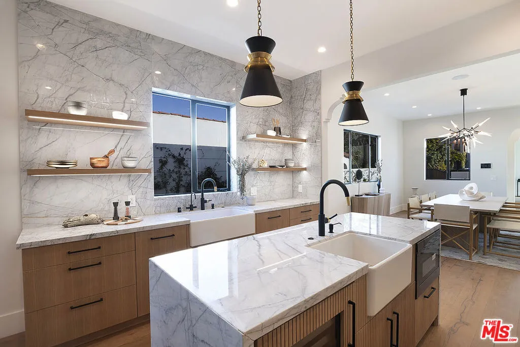 521 N Formosa Avenue, Los Angeles, California 90036 home-pic-11