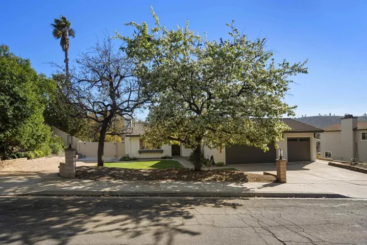 2321 Farrington Dr, El Cajon, California 92020