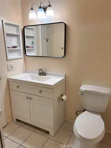 2511 W Sunflower Avenue J2, Santa Ana, California 92704