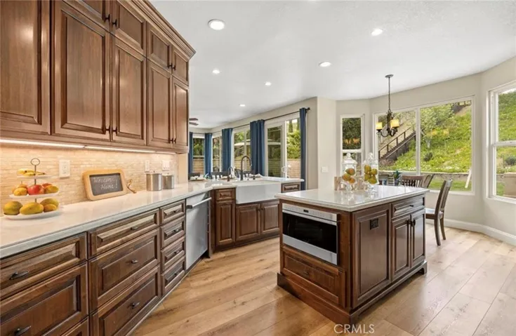 5378 Los Monteros, Yorba Linda, California 92887
