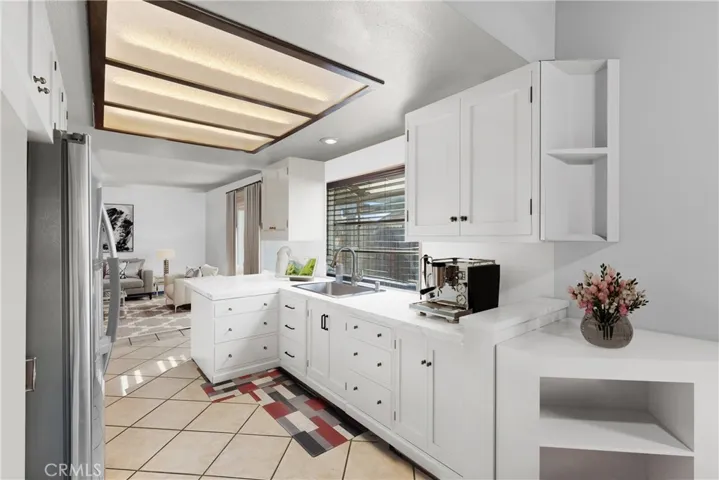 virtually staged kitchen as example
