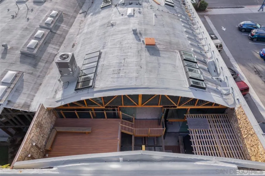 843 10th Ave A  home-pic-73