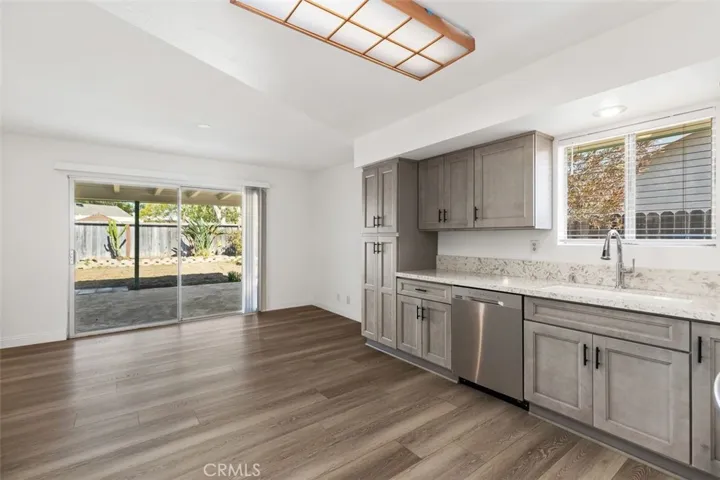 Kitchen, dining room out to patio